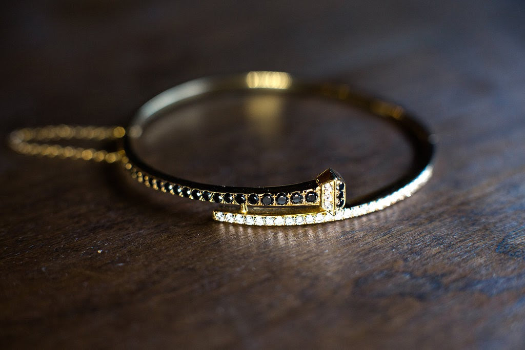 Horseshoe Nail Bling Bracelet